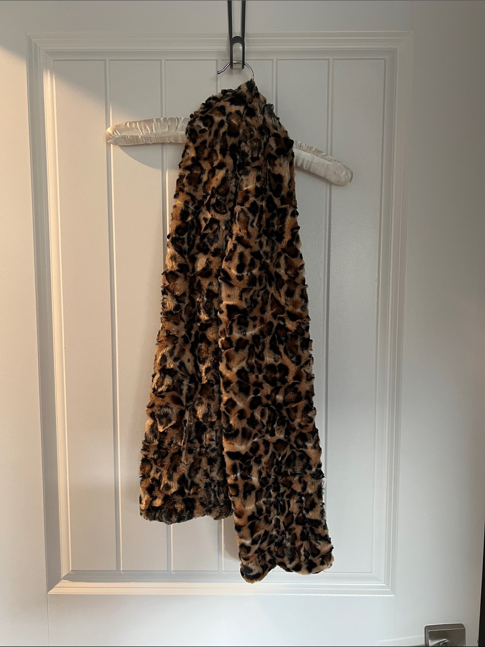 Faux Fur Leopard Print Scarf - Brown & Black